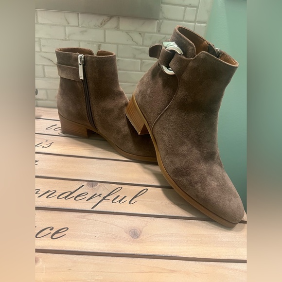 Aquatalia Women's Faria Weatherproof Bootie, Taupe, Size 6.5, Italian Leather - Picture 1 of 14